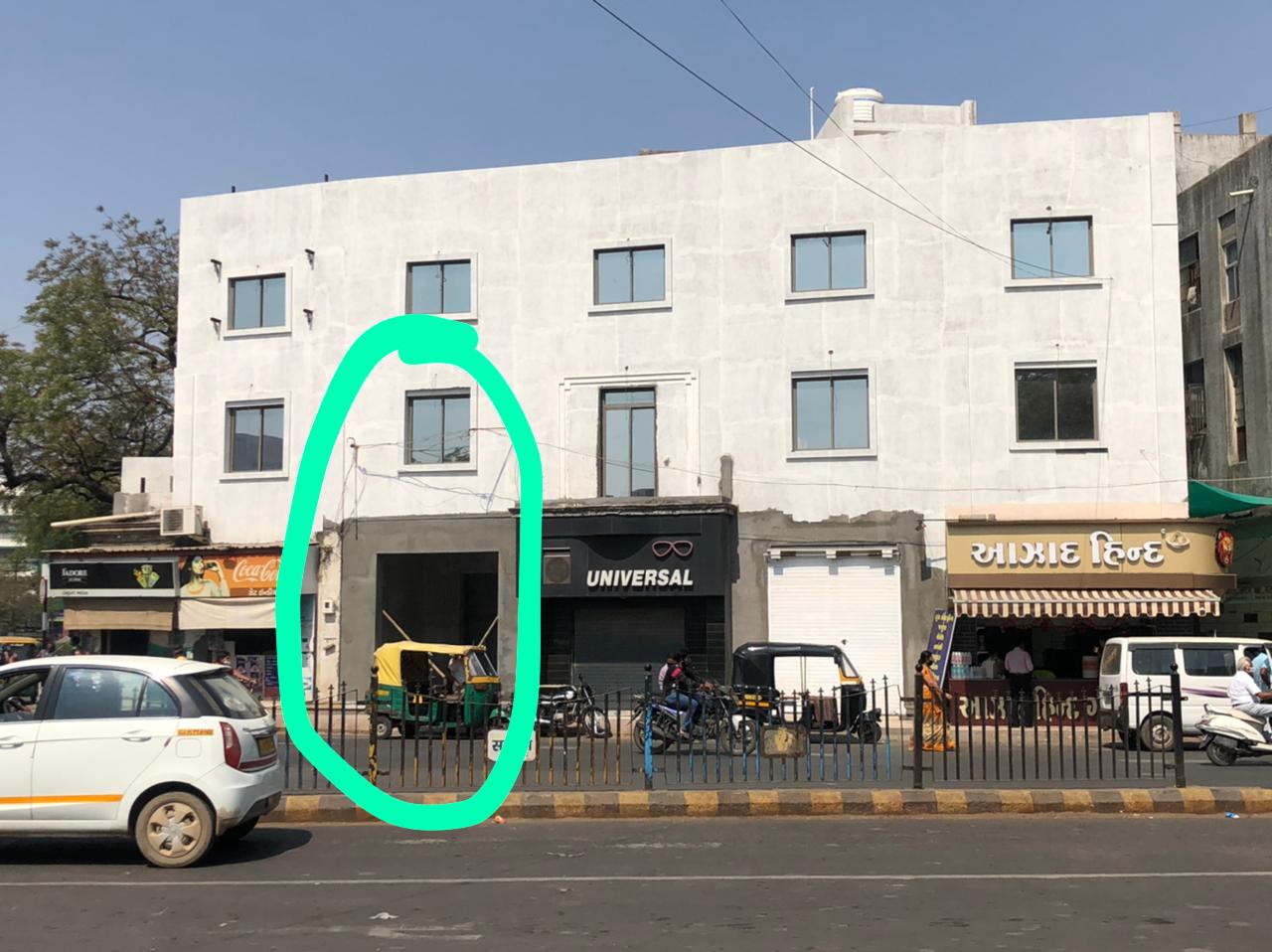 Commercial Showroom For Rent